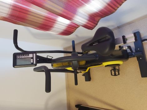 airbike_sarga_2.jpg