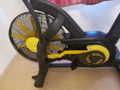 airbike_sarga_4.jpg