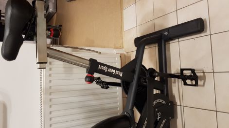 ng_airbike_fekete_3.jpg