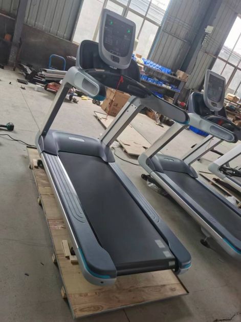 precor_clon_1.jpg